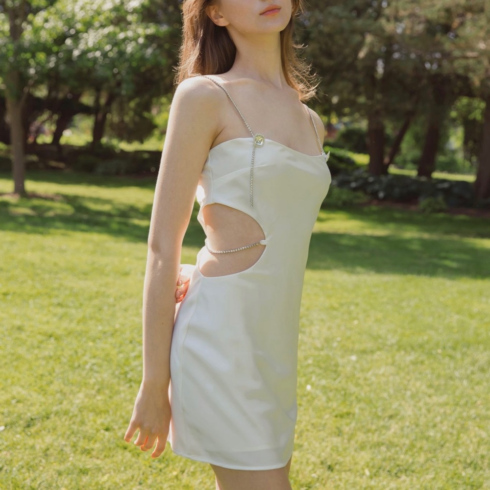 Mori Jasmine clothes for dating